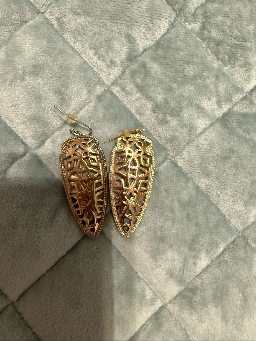 Kendra Scott Gold Filigree Teardrop Dangle Earrings
